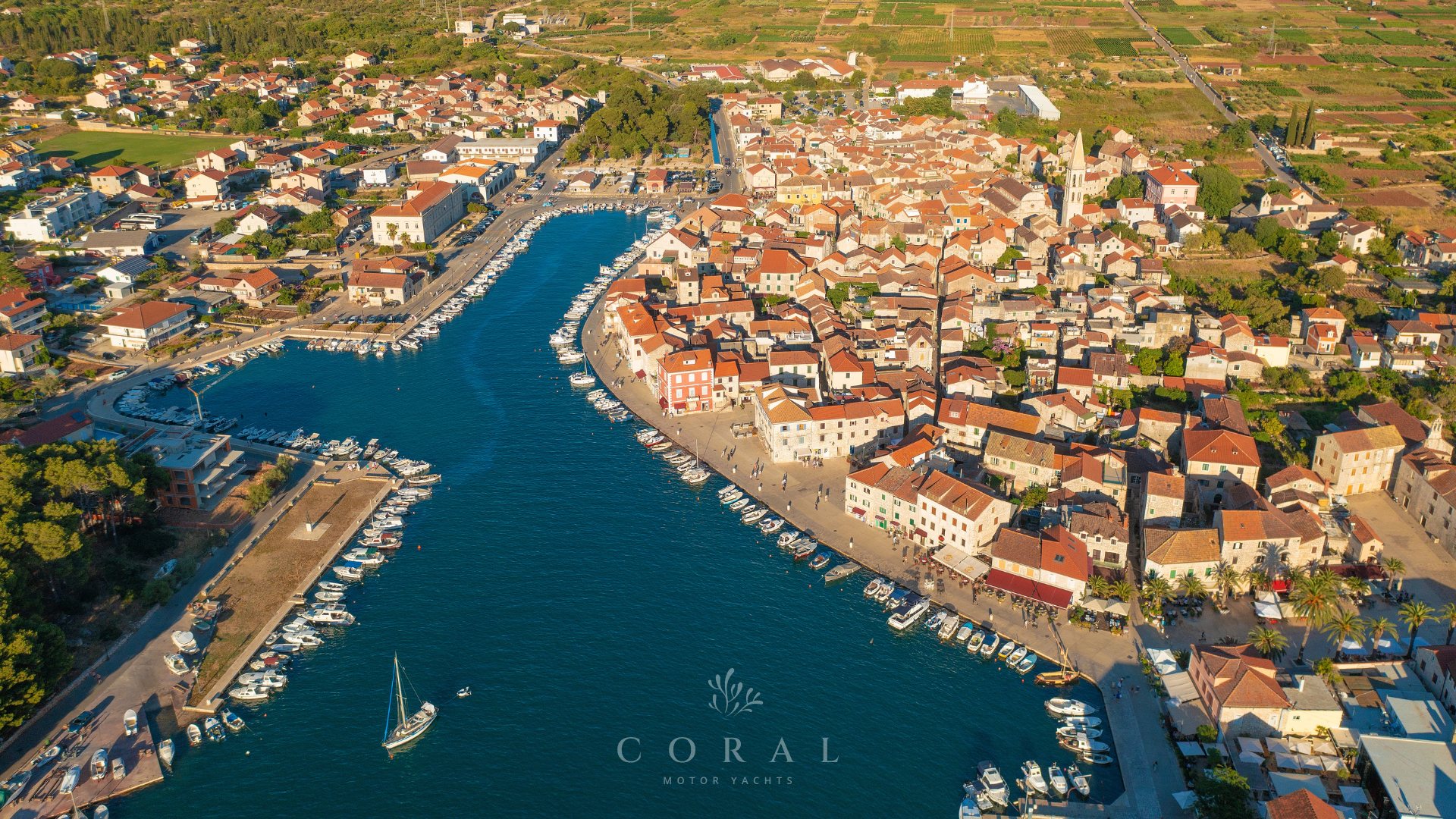 Stari Grad (Hvar) | Coral Motor Yachts Croatia