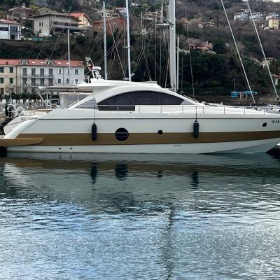 Motor Yacht Rozi 30